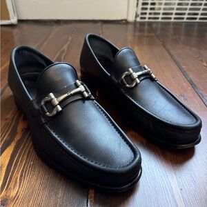 Salvatore Ferragamo Men's Black Mason Leather Loafers w. silver gancini hardware